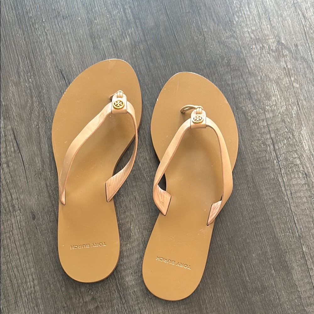 Tory Burch Tan Sandals Minimalist Design
